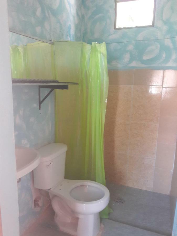 Hostal Y Temazcal Guemez Чичен-Ица Экстерьер фото